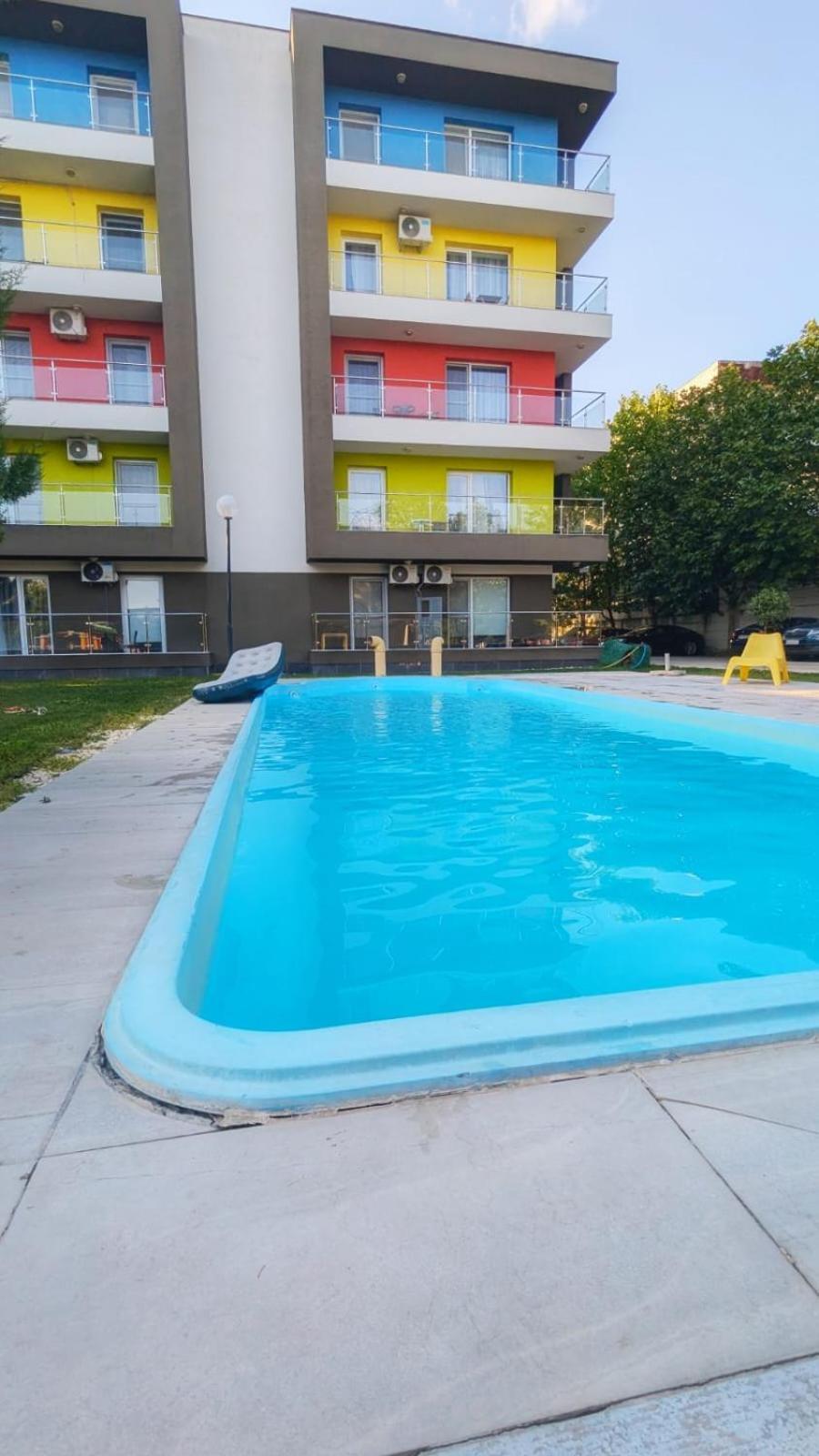 Airport Apartment 70 Squared Meters Отопени Екстериор снимка