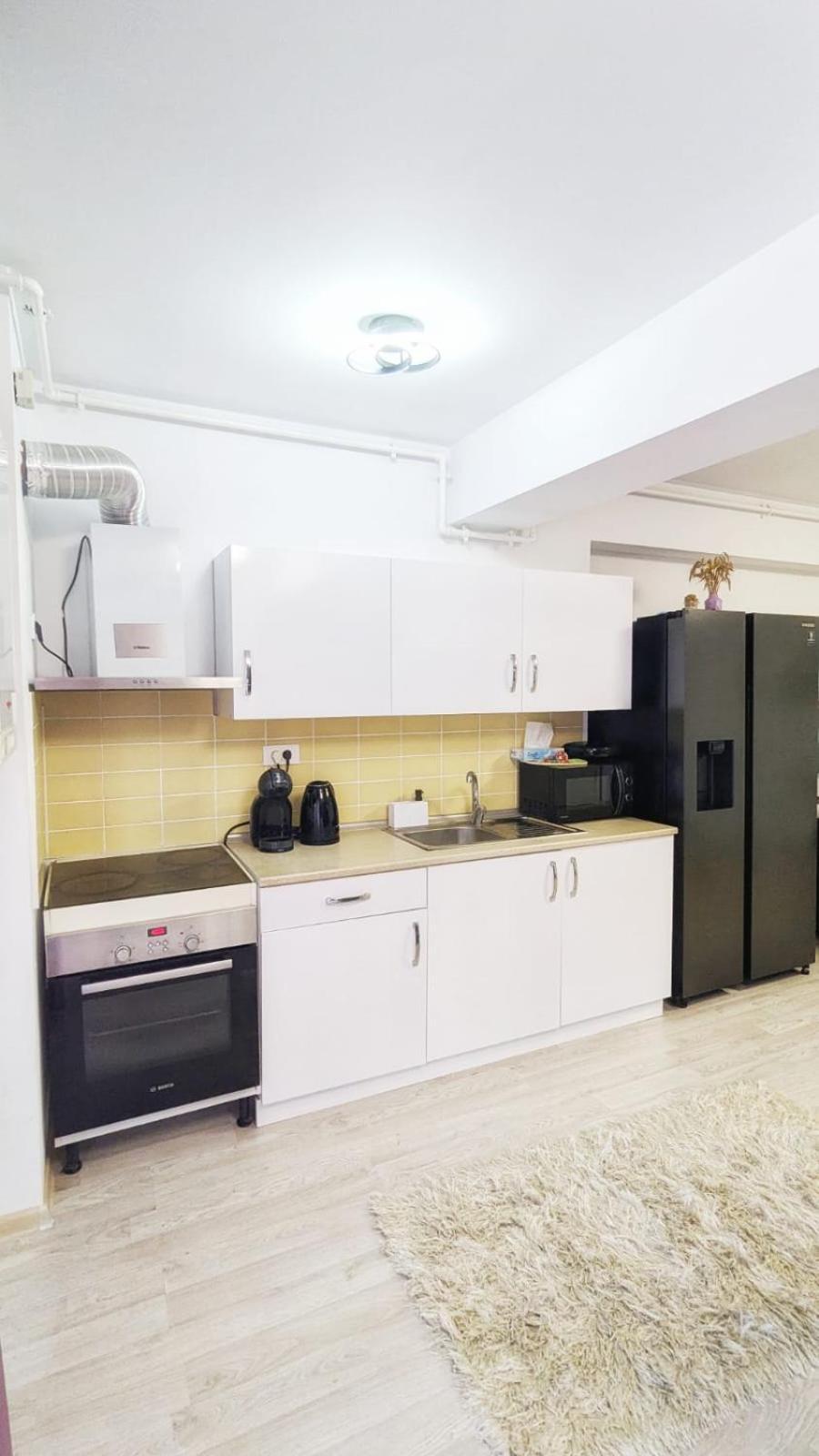 Airport Apartment 70 Squared Meters Отопени Екстериор снимка